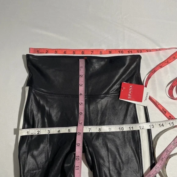NWT $110‎ Spanx [ Small ] Side Stripe Faux Leather Leggings in Black/White - Picture 3 of 13
